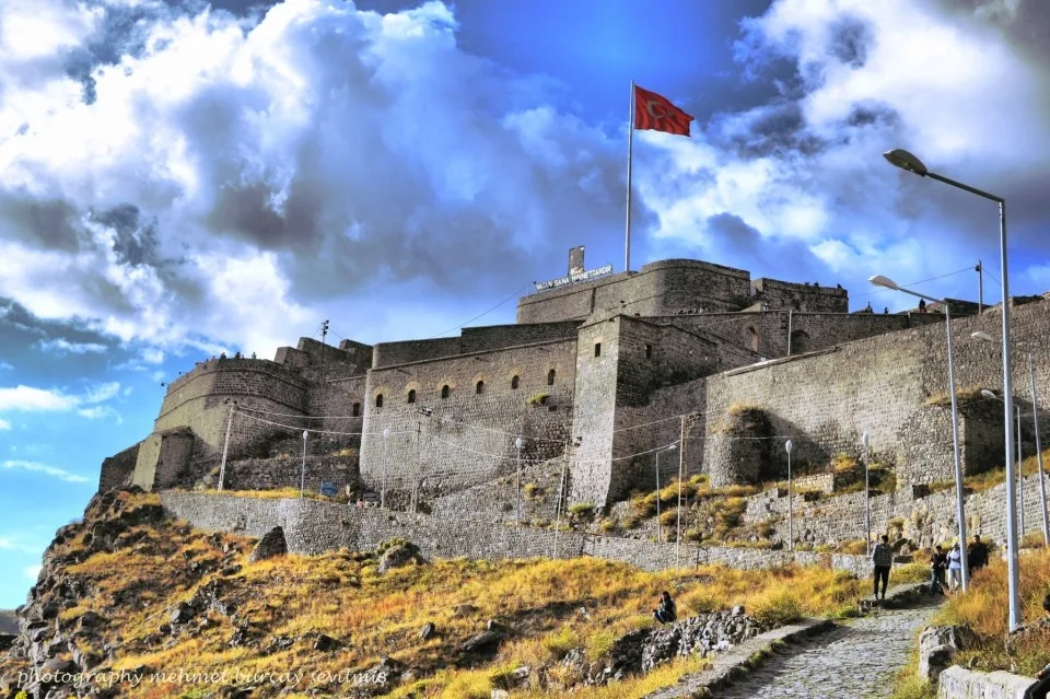 10919 mehmetburcay kars kalesi 2855 950px.jpg 10919 mehmetburcay kars kalesi 2855 950px.jpg