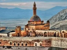 ishak pasha palace agri turkey travel 6_thumb.jpg